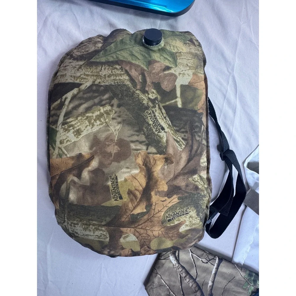 CamelBak Ranger  Backpack Realtree Camo + Bunsaver Seat Cushion Set